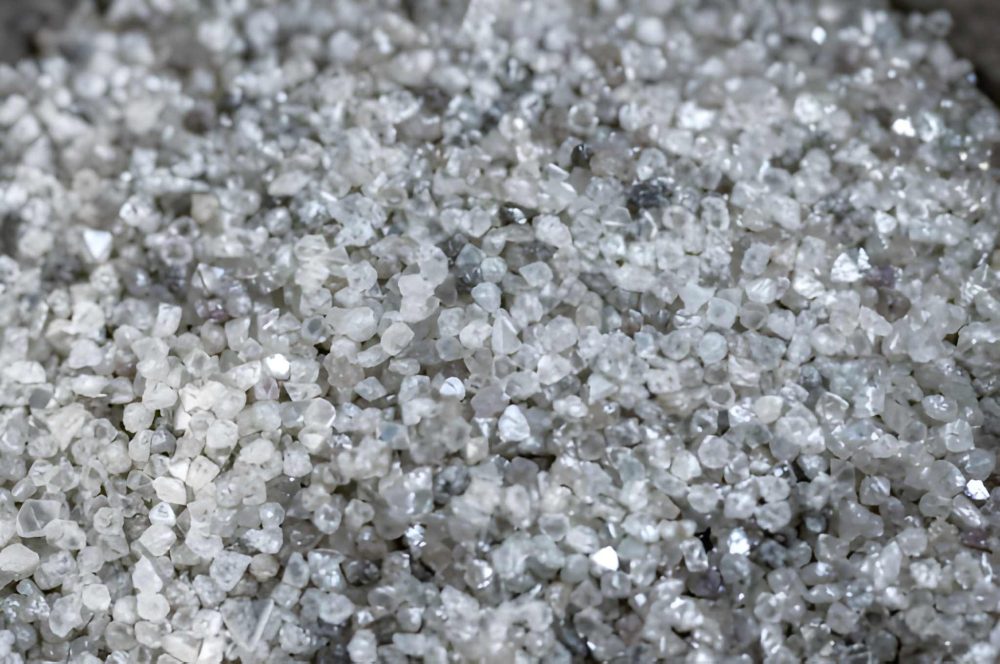 Interior Design Trends Using Crushed Glass Chips