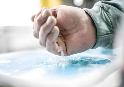 Innovative Ways Architects Are Using Glass Chips in Modern Buildings