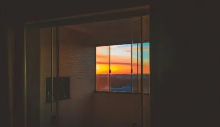 can glass be stronger than concrete