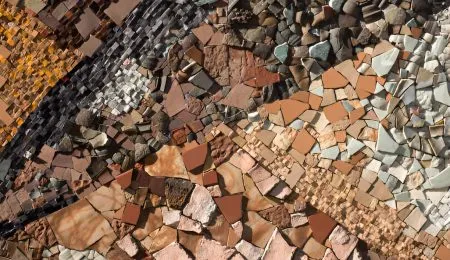Crushed Mirror Chips vs. Traditional Tiles